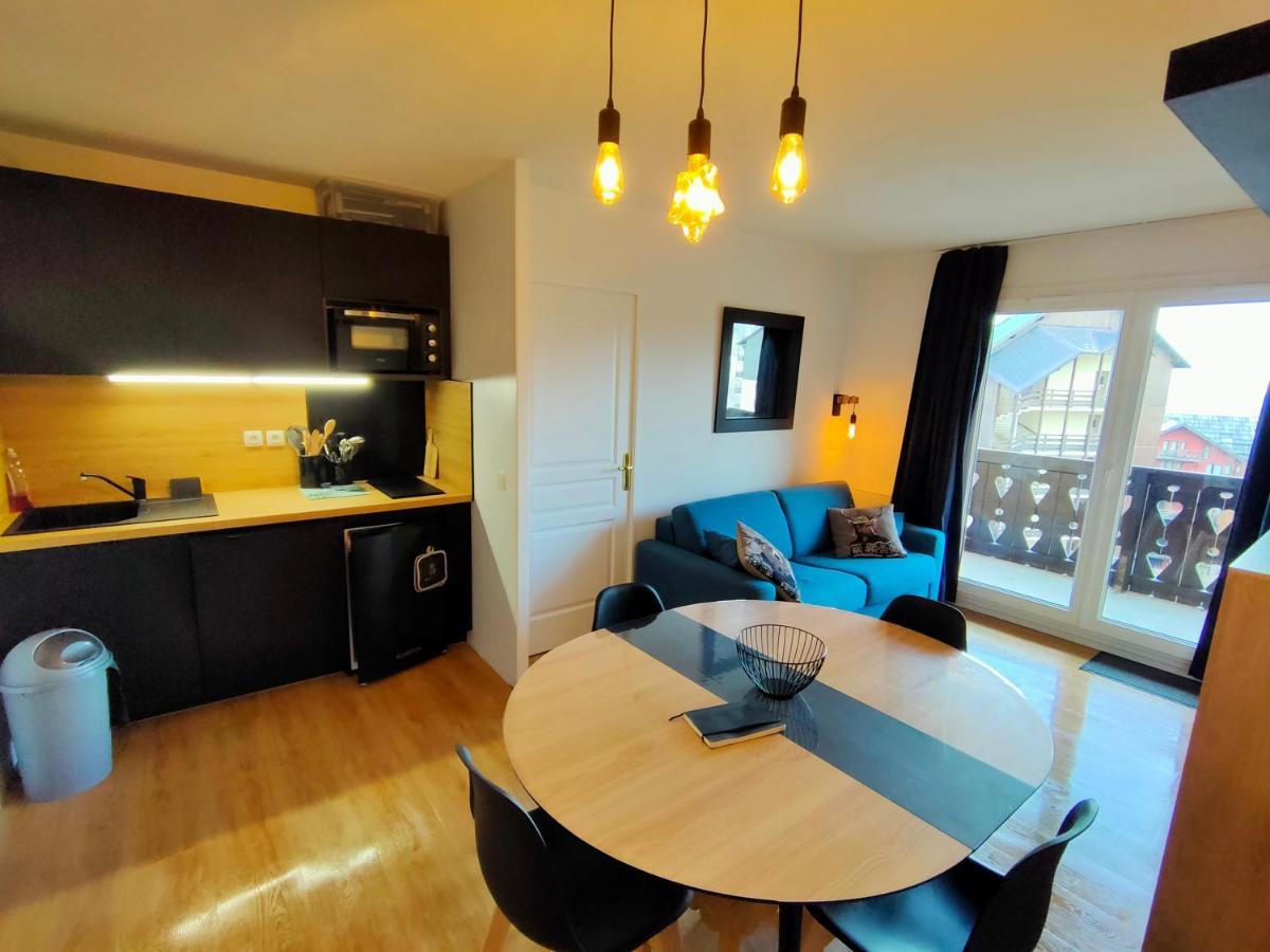 Risoul Appartement 2 Chambres Piscine Balcons De Sirius Luaran gambar